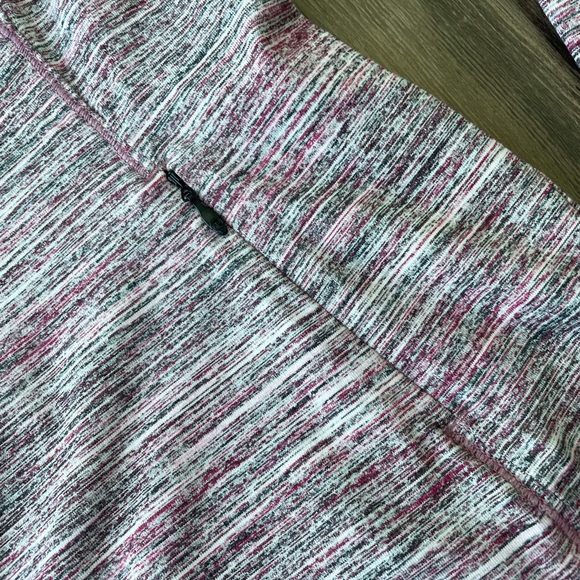 Lululemon Runderful 1/2 Zip - Picture 5 of 7